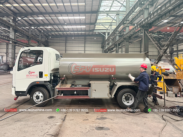 1 Unit of Howo Fuel Truck in SPV Factory