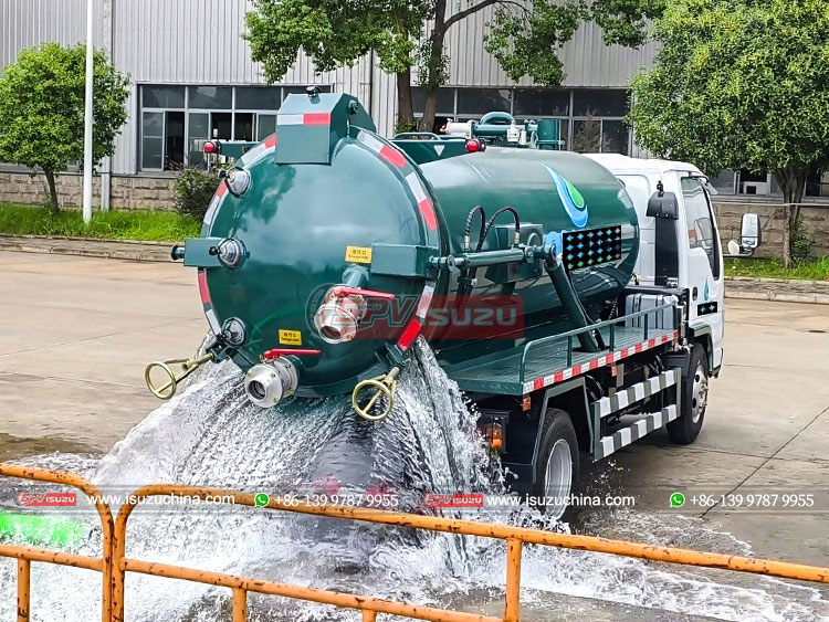 ISUZU 4,000 Litres Sewer Suction Truck Discharging Water Test