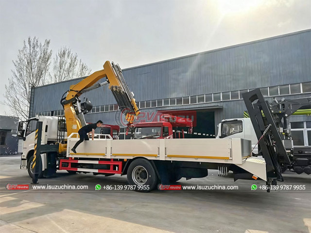 Truck-mounted Log Grapple