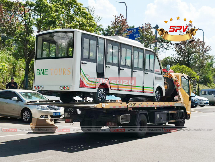 1 Unit of Sightseeing Car Loaded onto Flatbed Truck
