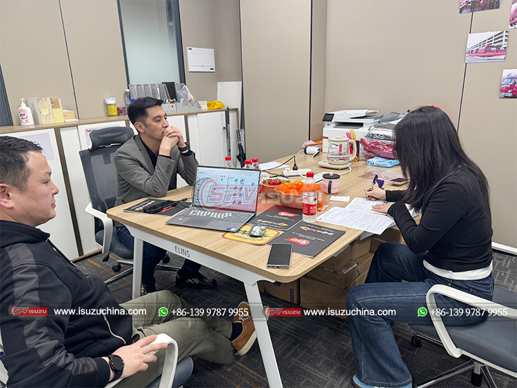 Mongolia Clients Visited SPV SH office for a Brand Fuel Tank Truck