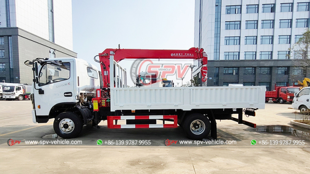 DONGFENG Crane Cargo Truck