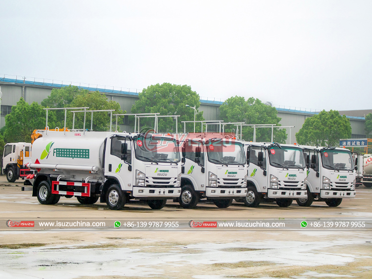 ISUZU 6,000L Gasoline Transport Truck - Front Right
