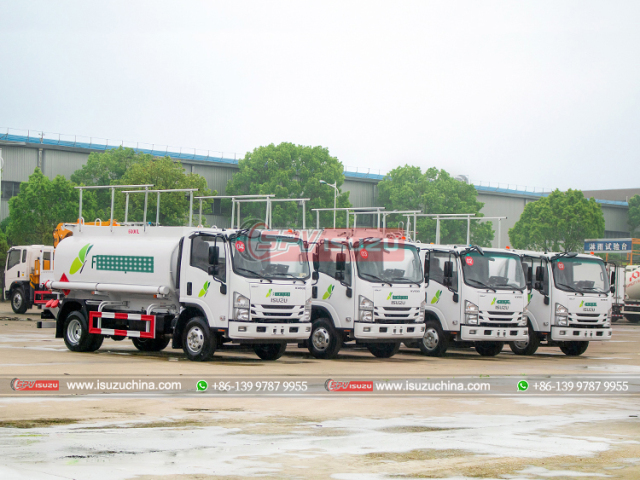 Petrol Delivery Truck ISUZU KV100