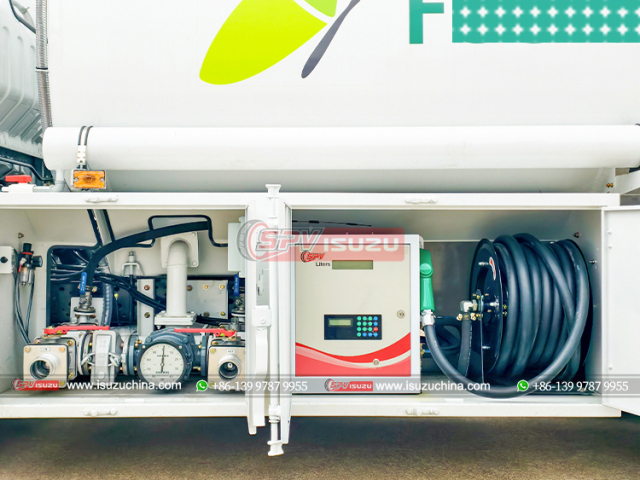 Petrol Delivery Truck ISUZU KV100
