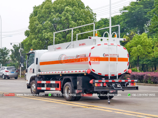 Diesel Supply Truck ISUZU 700P