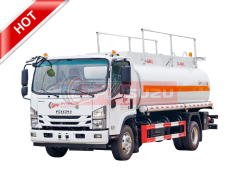Diesel Supply Truck ISUZU 700P