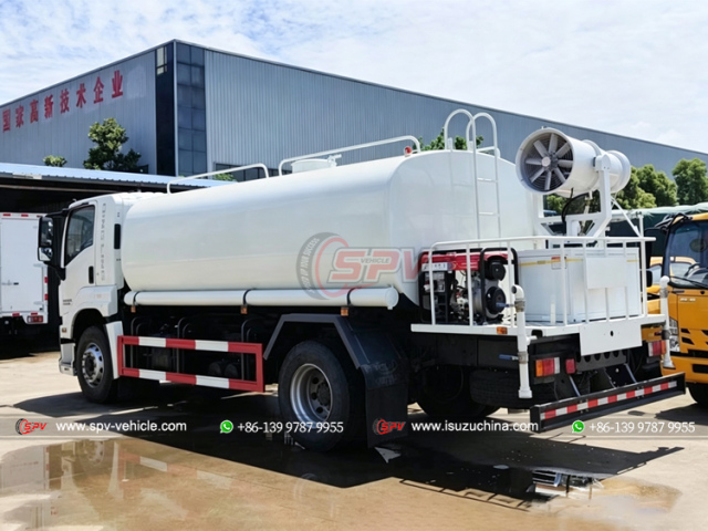 8,000 Liters Chemical Spraying Truck ISUZU