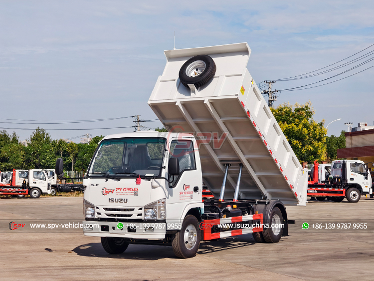 4 CBM Hydraulic Dump Truck ISUZU - Front Left