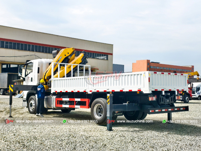 Telescopic Crane Truck ISUZU