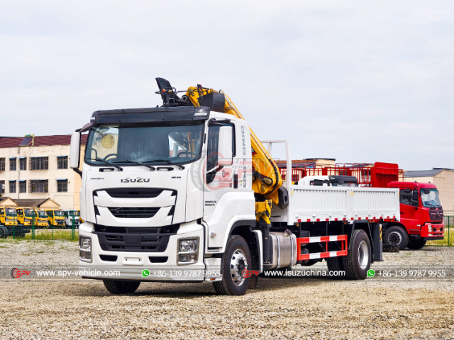 Telescopic Crane Truck ISUZU