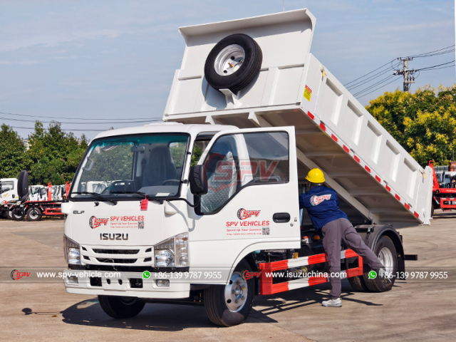Construction Dump Truck ISUZU