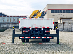 Telescopic Crane Truck ISUZU