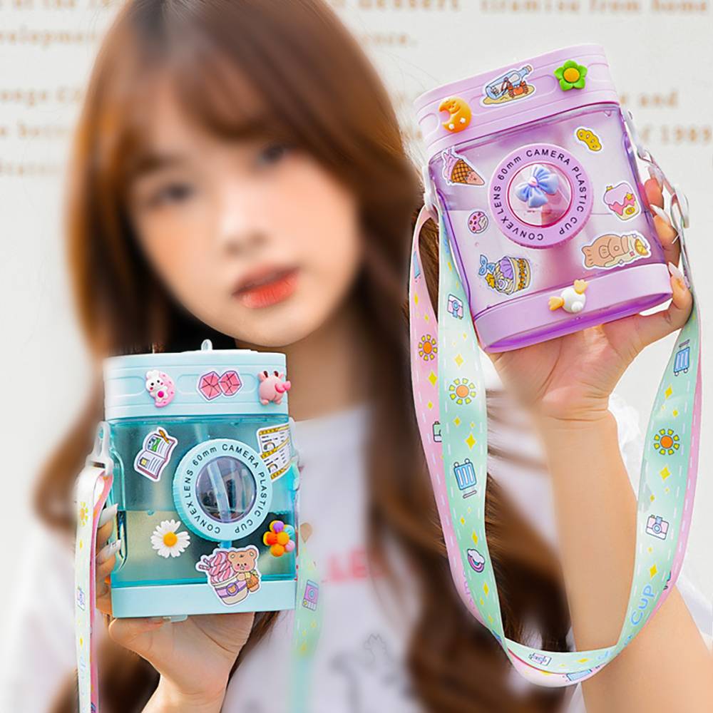 Botella de agua de 450 ml con pajita, reutilizable.