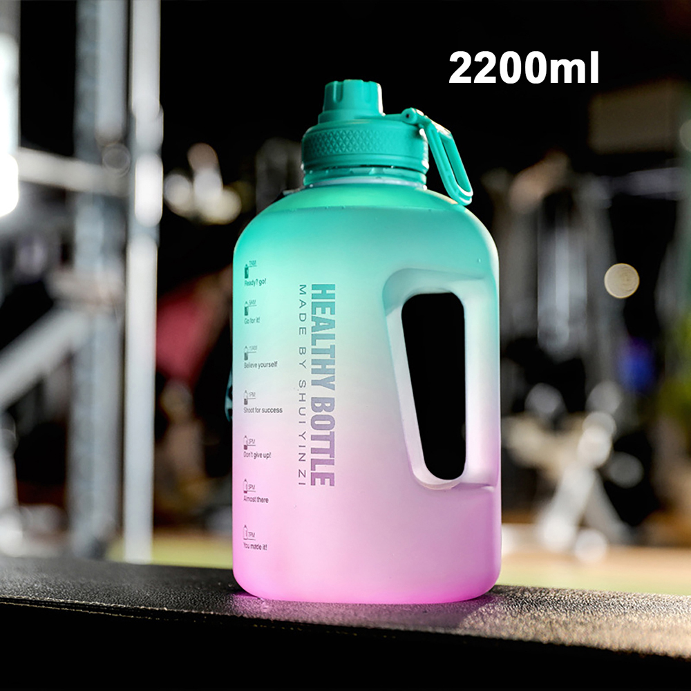 2200 ml Vaso de agua de plástico con gradiente de gran capacidad