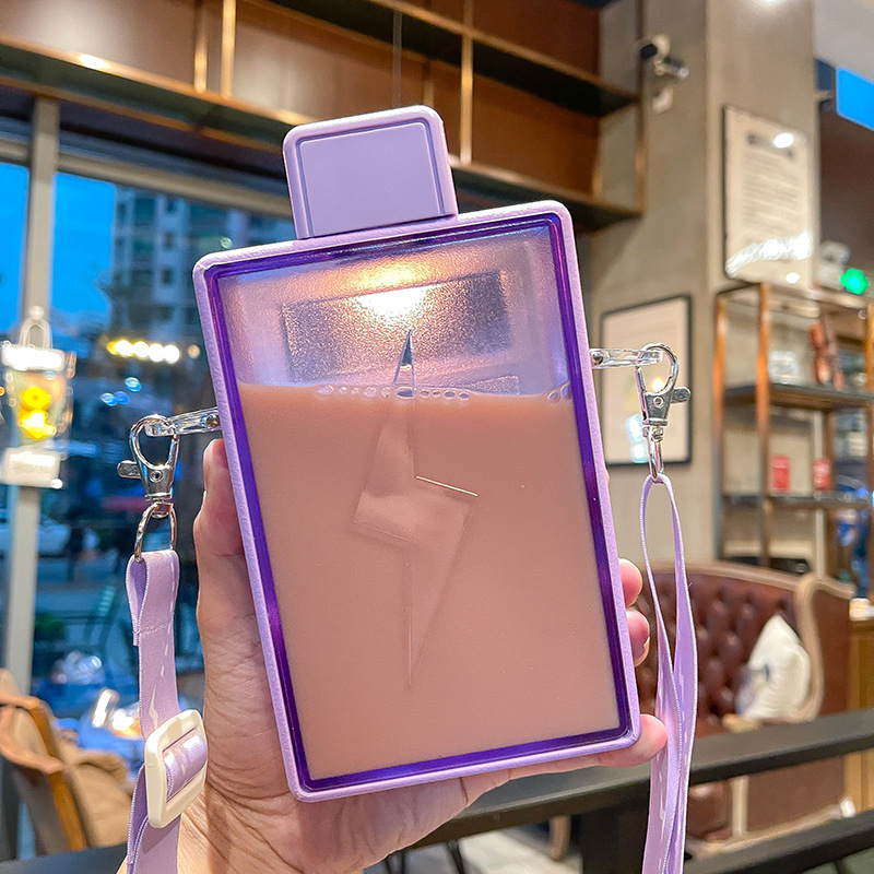 Seguro para llevar a cualquier lugar: botella de agua portátil de 450 ml con tapa roscada y junta de sellado, que se puede girar de manera fácil y segura para evitar fugas. Hermosa forma, que le da una buena sensación de uso, puede disfrutar muy bien del
