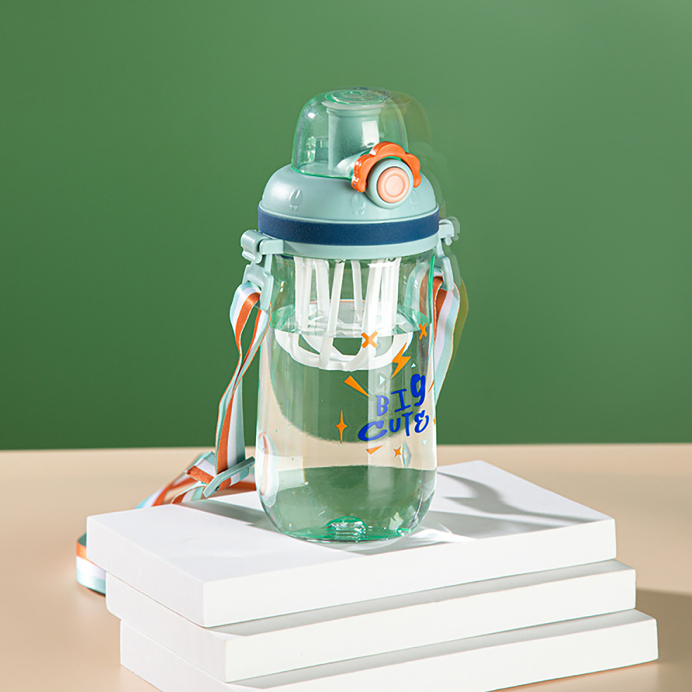 600 ml Botella de agua transparente adecuada para viajes, deportes, escuela, gimnasio