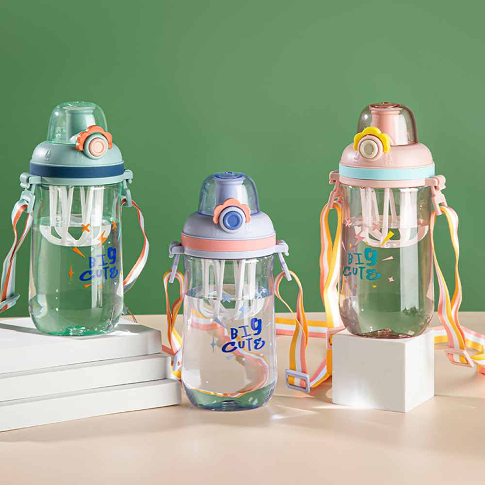 600 ml Botella de agua transparente adecuada para viajes, deportes, escuela, gimnasio