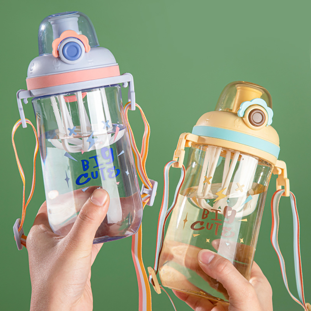 600 ml Botella de agua transparente adecuada para viajes, deportes, escuela, gimnasio