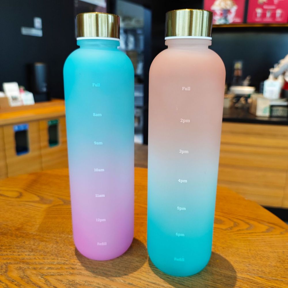 1000 ml Botella de agua deportiva con color degradado