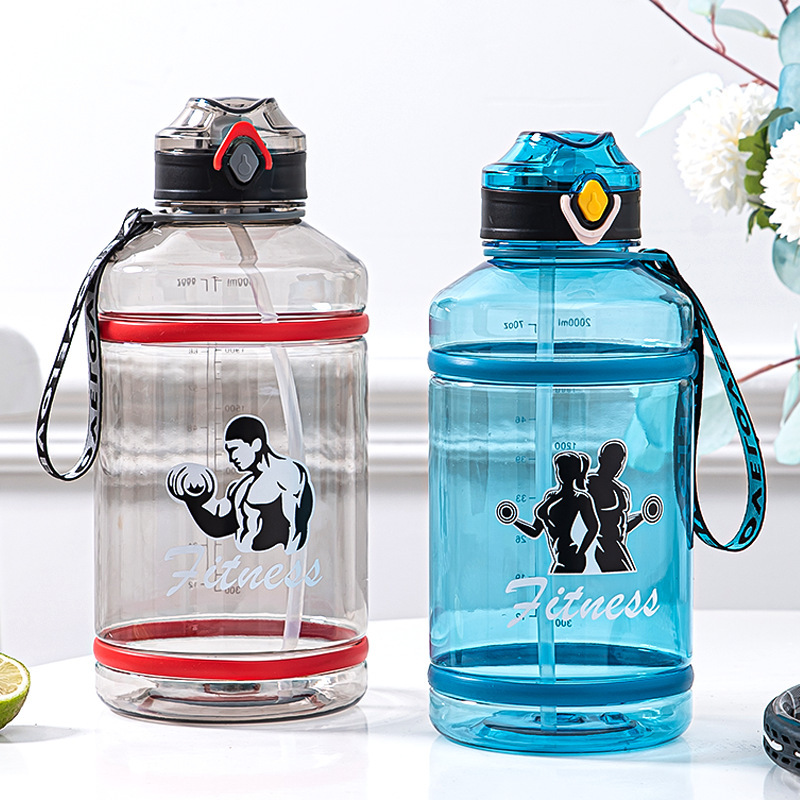 2000 ml Botella de agua deportiva, gran capacidad con pajita