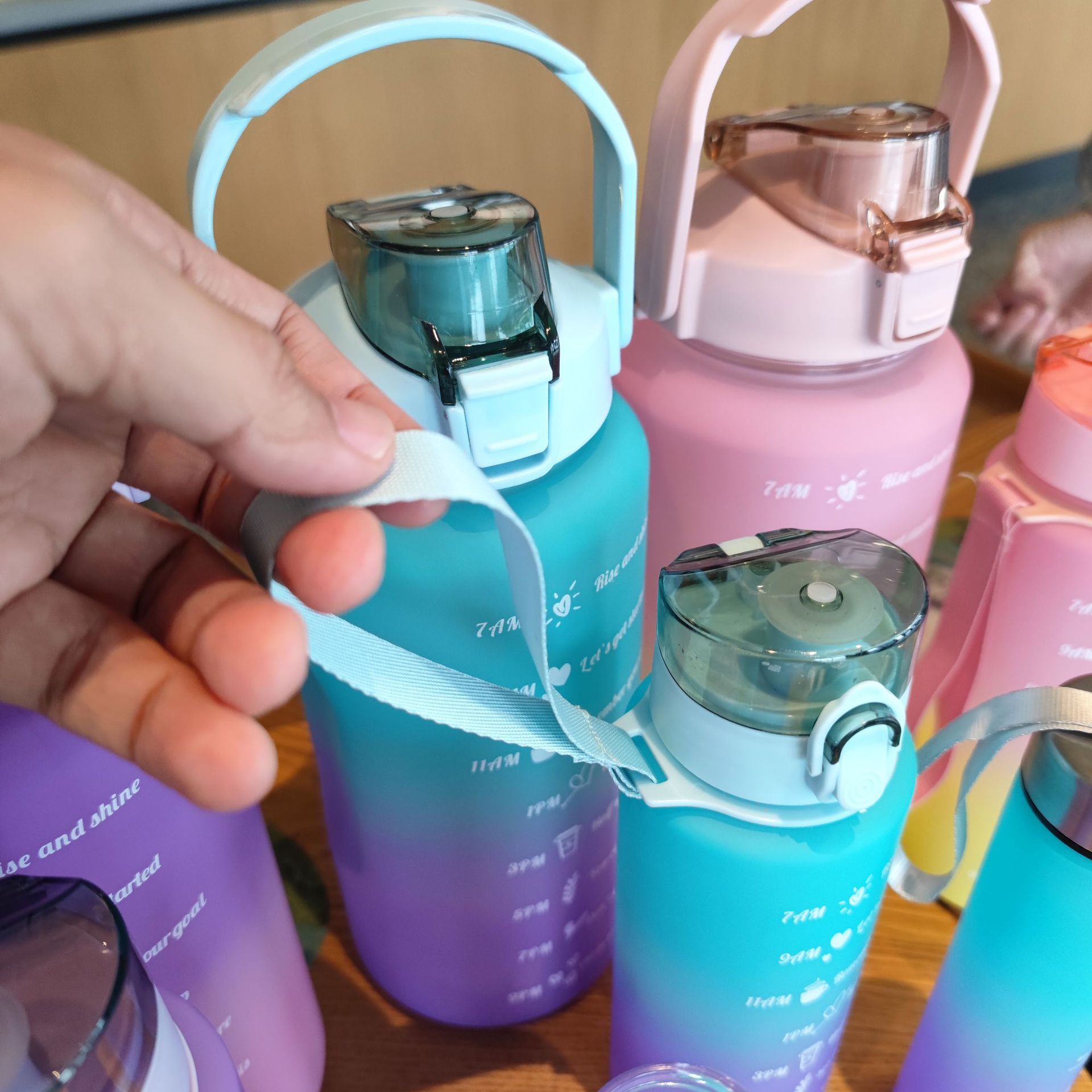 Juego de botellas de agua de 2000 ml + 800 ml + 280 ml