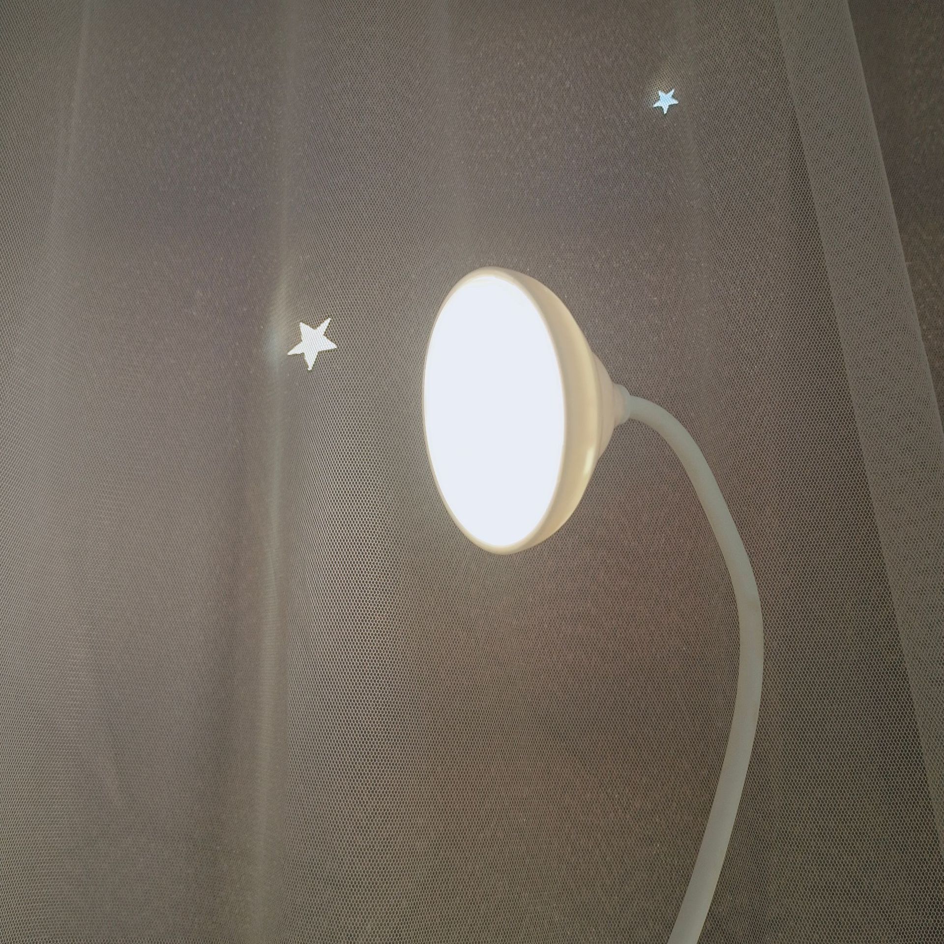 Luz LED de lectura y aprendizaje, control táctil, carga USB