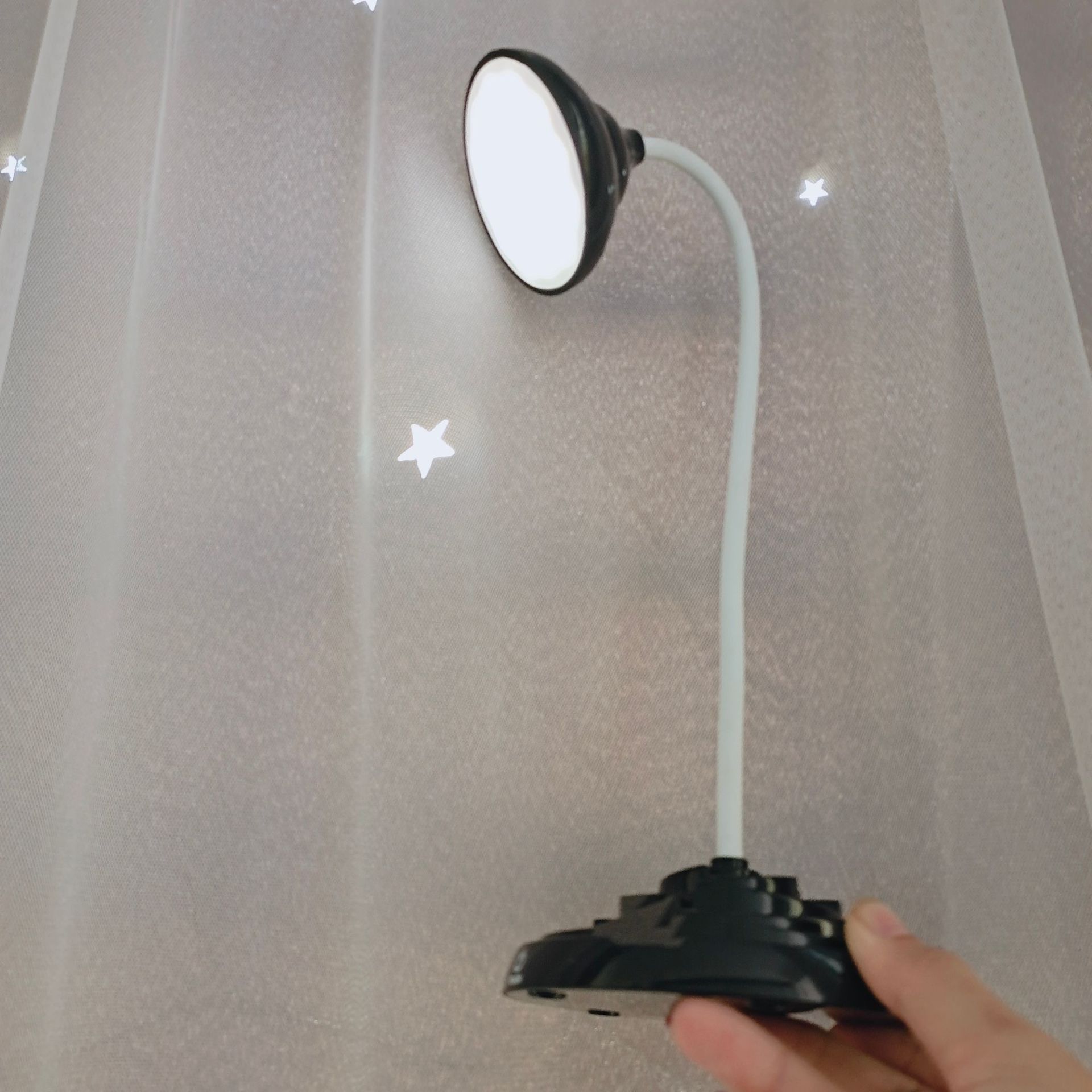 Luz LED de lectura y aprendizaje, control táctil, carga USB