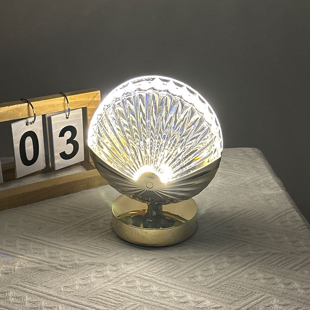 Lámpara de Mesa en Forma de Concha de Cristal LED con Base Metálica - Interruptor Táctil