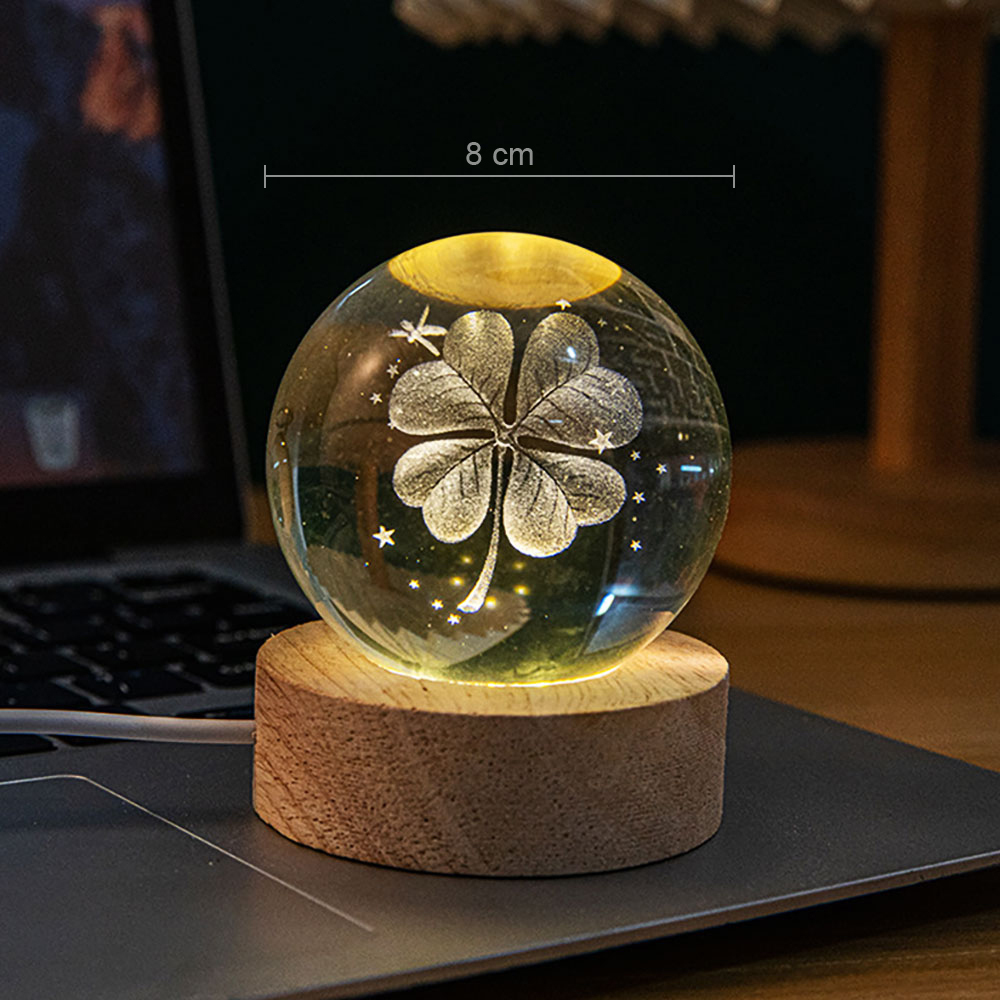 Decoración de escritorio creativa con luz nocturna de bola de cristal de trébol de cuatro hojas