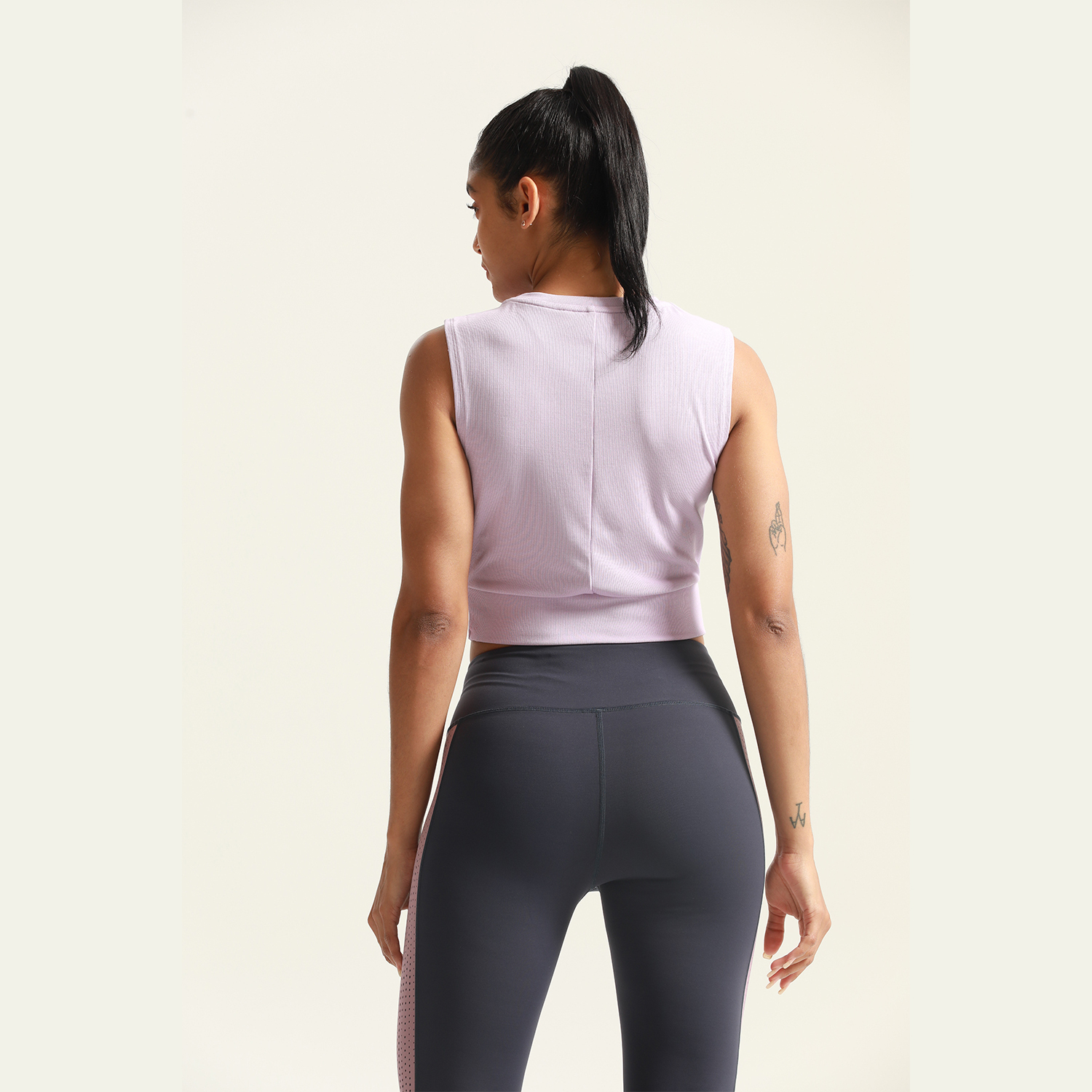 ODM/OEM Services Activewear Women′s Gym Wear Tank Tops Sport T-Shirt