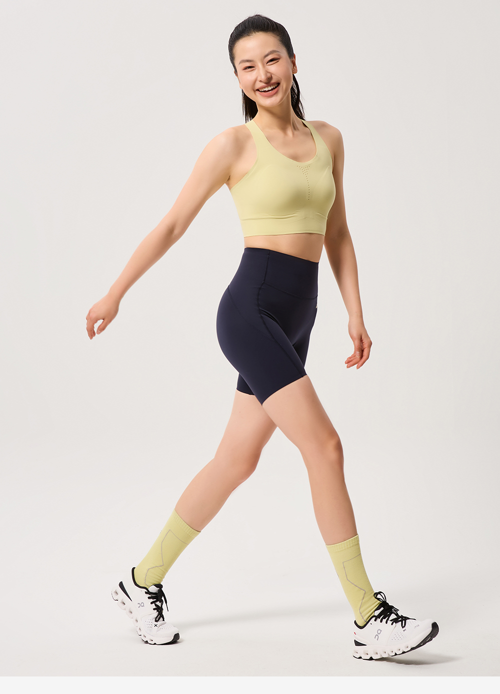 Custom Full Bonded Seamless Sports Bra