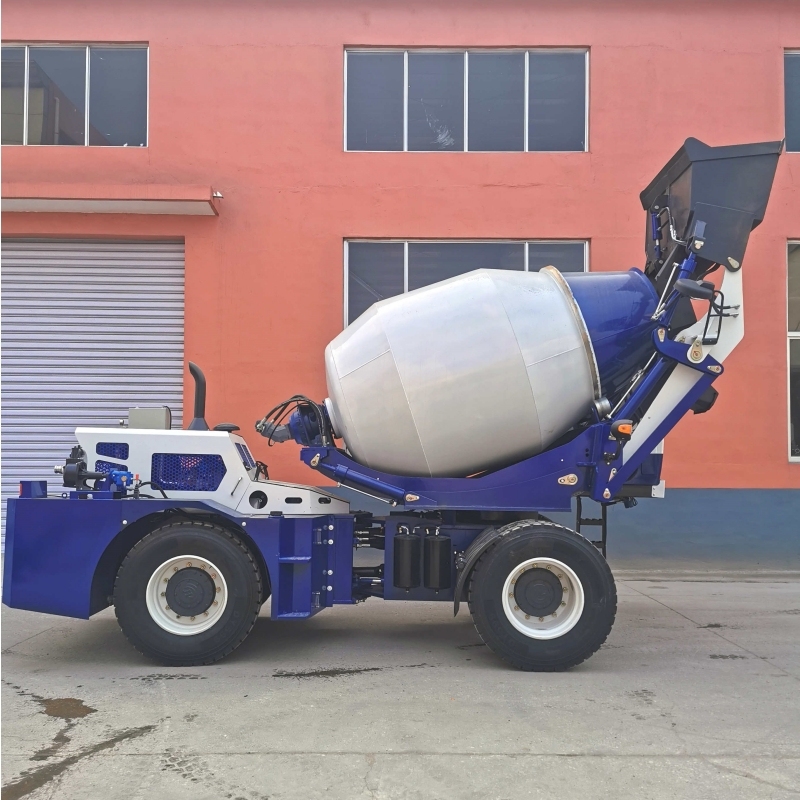 3.5 Cubic Meters Self-loading Mixer truck
