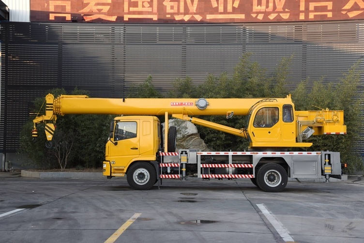 STSQ16T-SQ4600 16 Ton truck crane