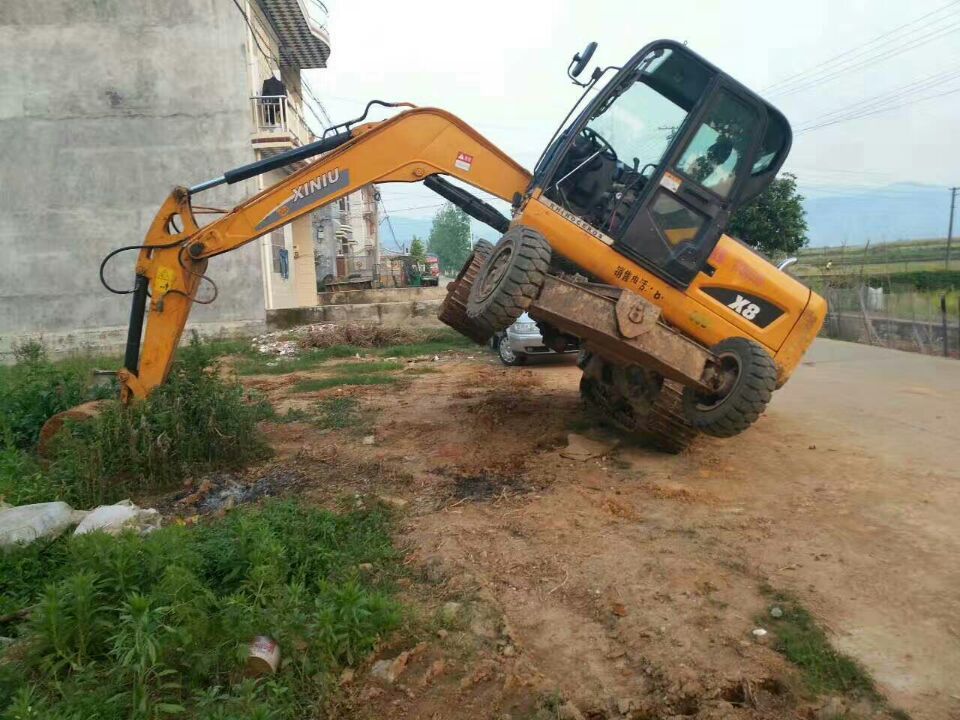 Small Wheel-Crawler Excavator X9 9ton with CE ISO