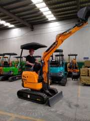 MINI EXCAVATOR XN18