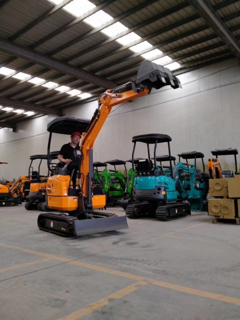 MINI EXCAVATOR XN18