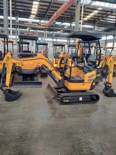 MINI EXCAVATOR XN18