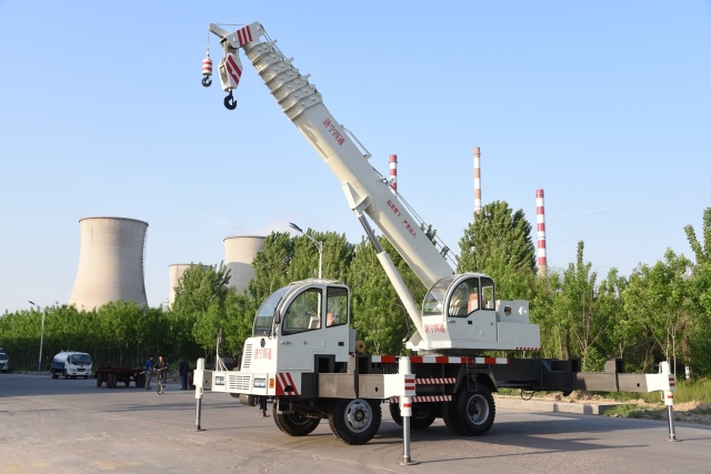 STSQ16D 16 Ton truck crane