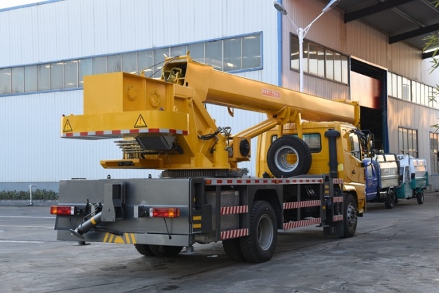 STSQ16T-SQ4600 16 Ton truck crane