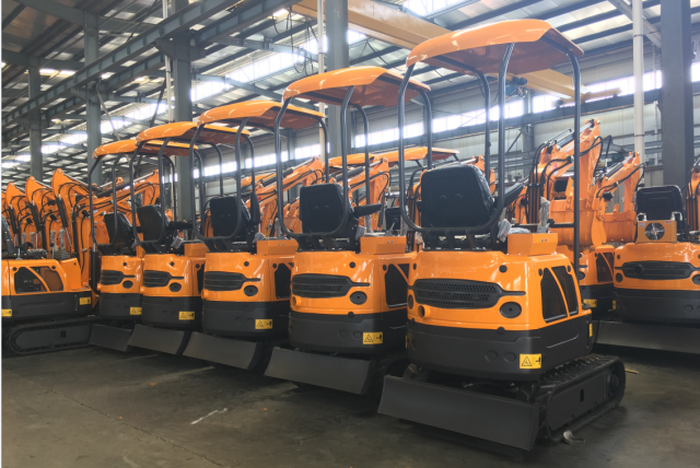 MINI EXCAVATOR XN12 1.1ton small crawler excavator prices