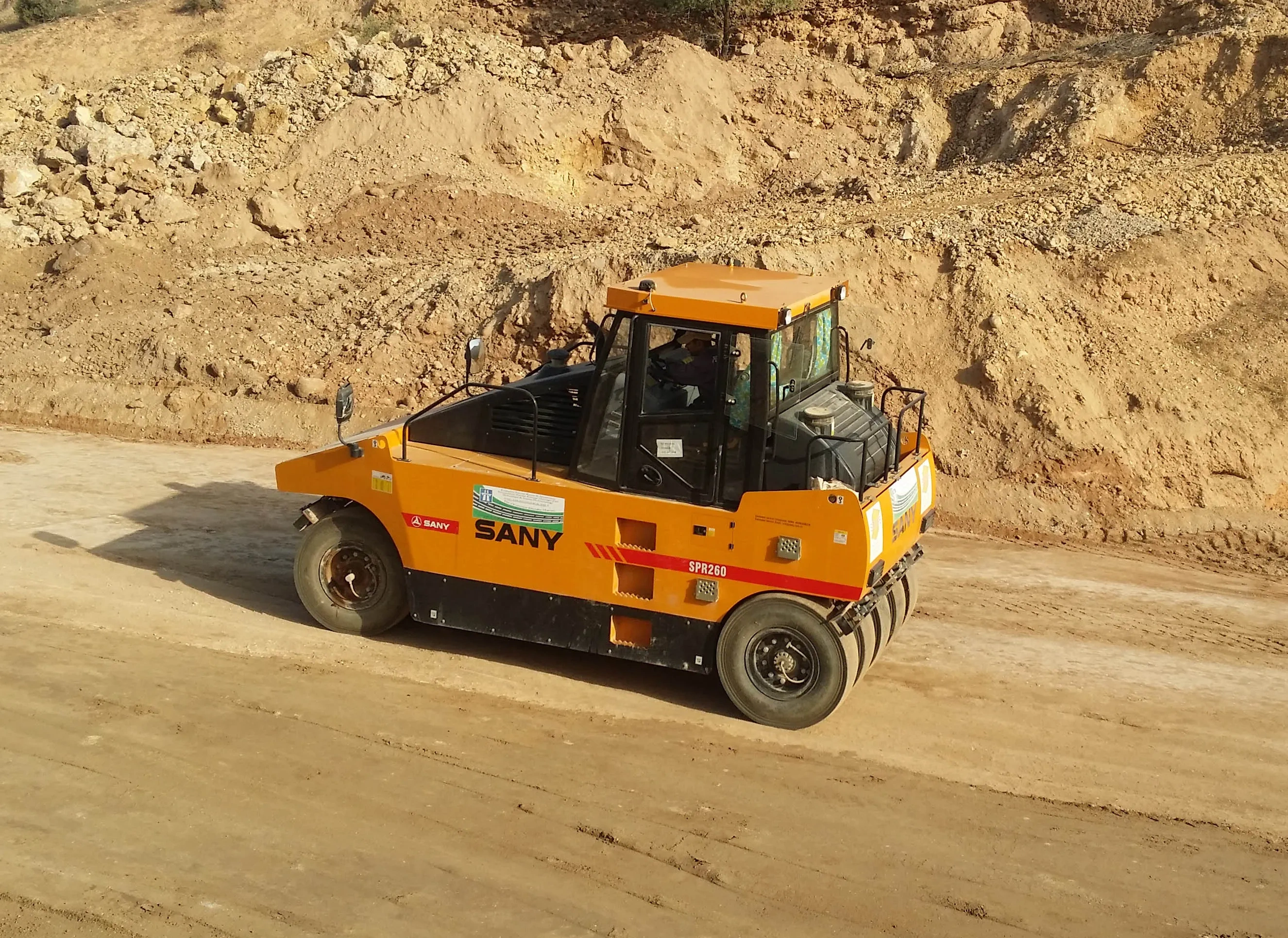 SANY SPR200C-8 Pneumatic Tyre Roller