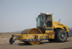 Shantui SR18M-2 18 Ton Vibratory Compactor Road Roller