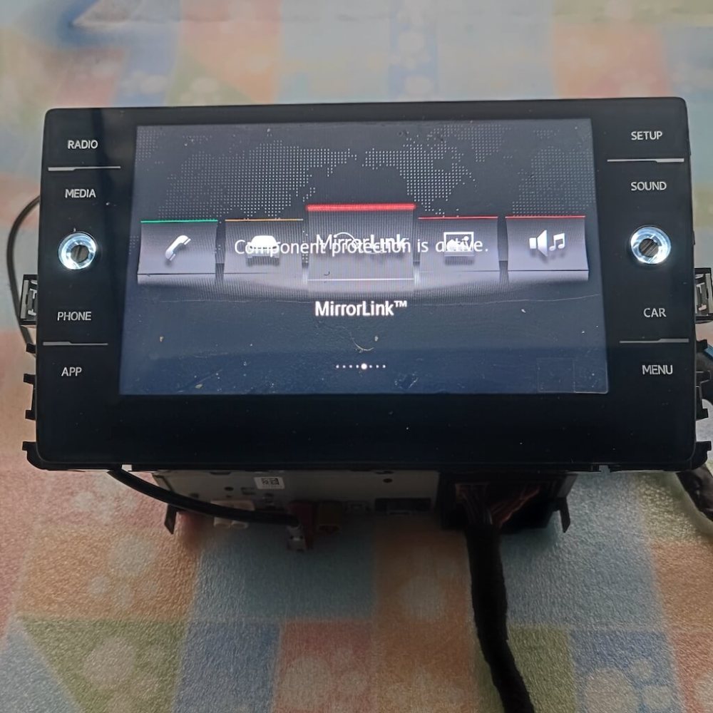 New 8 Inch 60 Pins Touch Screen For VW Golf Polo Jetta Passat CC Tiguan Caddy Amarok Car CD Multimedia Player Navigation Radio