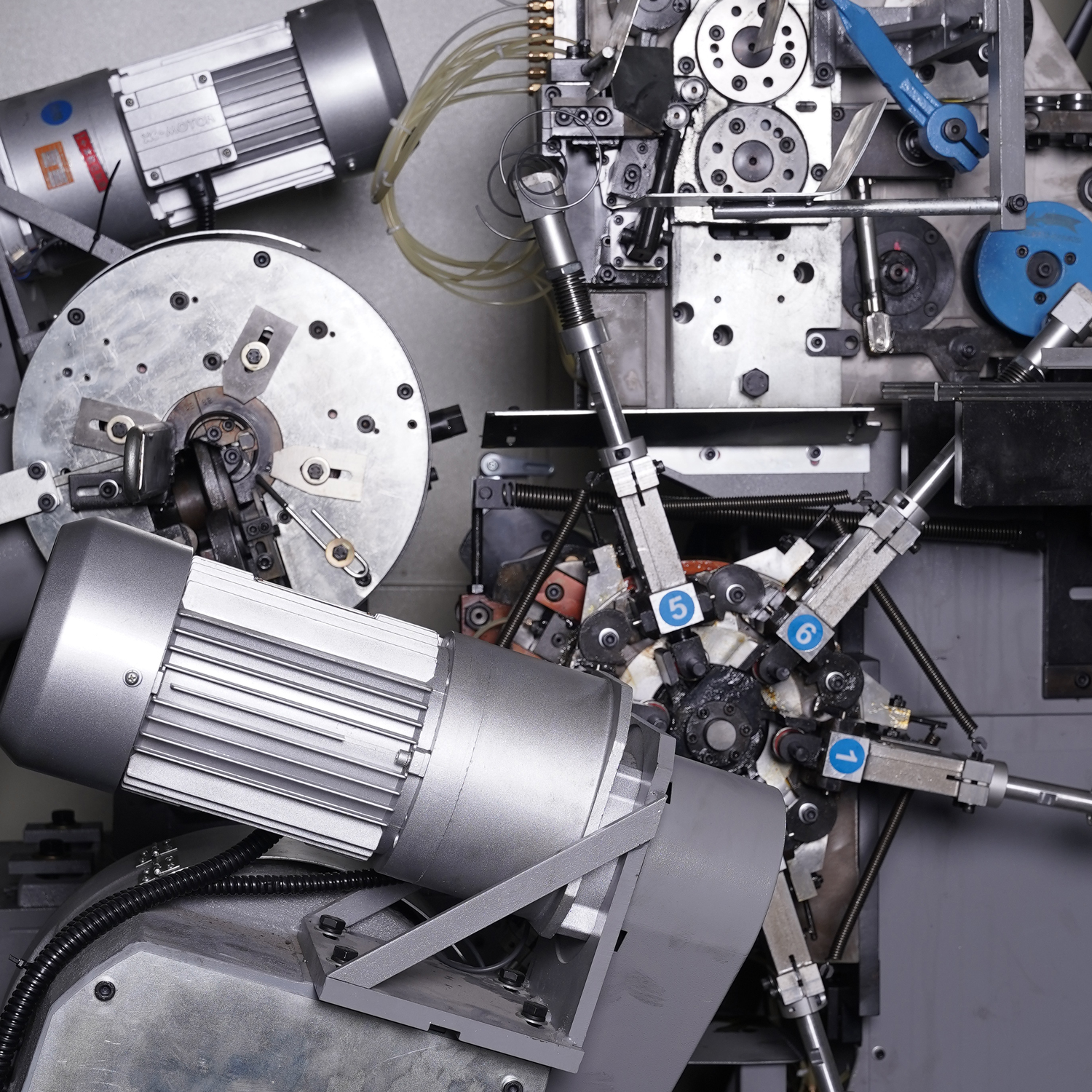 Automatic Bonnell Spring Making Machine