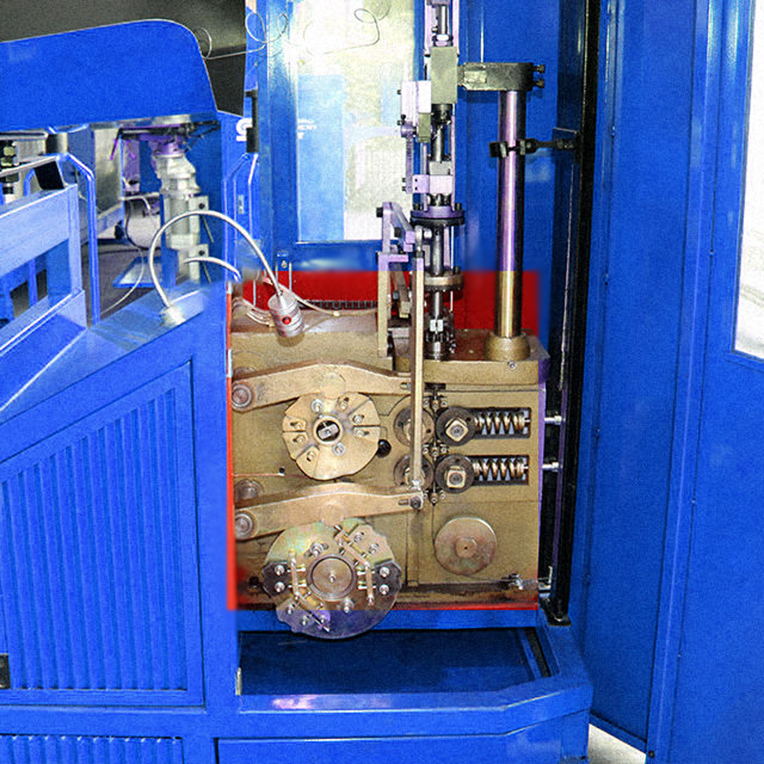 Continuous (Superlastic) Spring Coiling Machine
