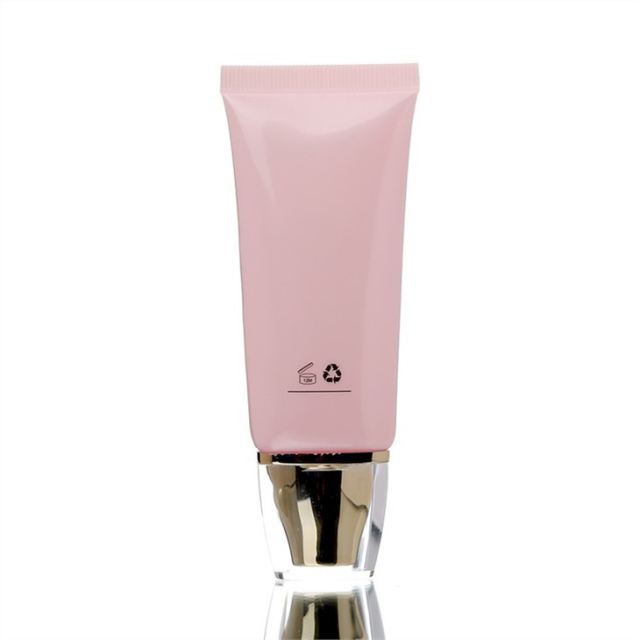 Flat Cosmetic Tube With Metallized Cap