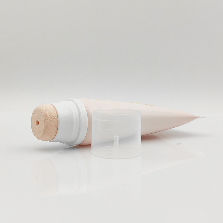 Stylish wholesale 20ml-80ml cosmetic sponge applicator tip tubes with Custom Logo and Screen Printing for liquid foundation