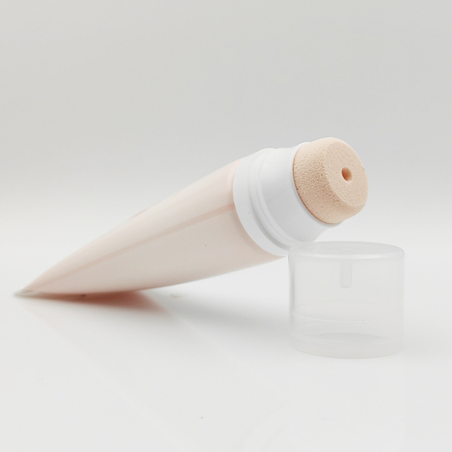 Stylish wholesale 20ml-80ml cosmetic sponge applicator tip tubes with Custom Logo and Screen Printing for liquid foundation