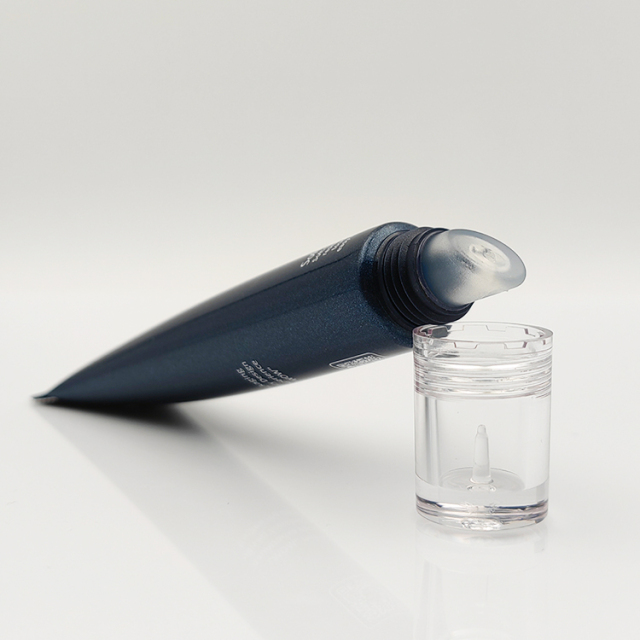 20ml Luxury Wholesale PE Clear Slanted Tip Tube Liquid Lipstick Container Customized squeeze cosmetics lipstick lip gloss tube